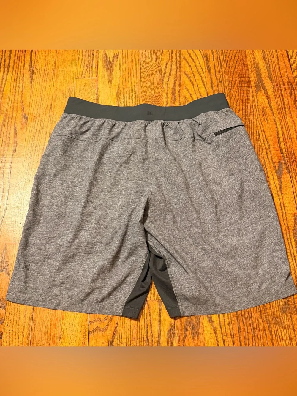 Lululemon T.H.E Shorts Men L Heather Gray Gym 10” Training Running Performance